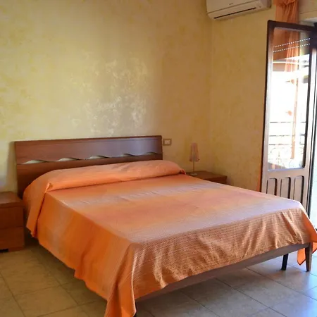 Sa Marina Bed & Breakfast La Caletta