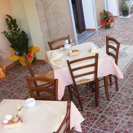 Alojamento de Acomodação e Pequeno-almoço Sa Marina 3*