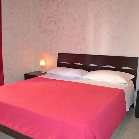 Sa Marina Bed & Breakfast *